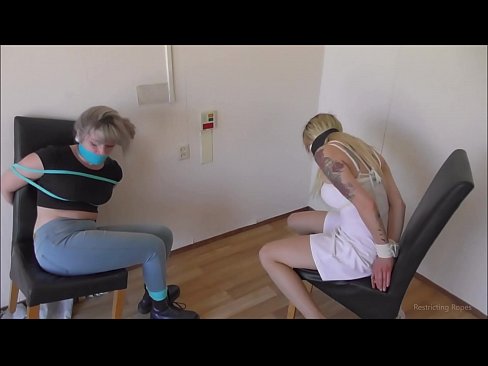❤️ Süchtig / gefesselt und geknebelt / Jungfrau in Nöten ☑ Sex video bei de.basseyn-vsem.ru ﹏